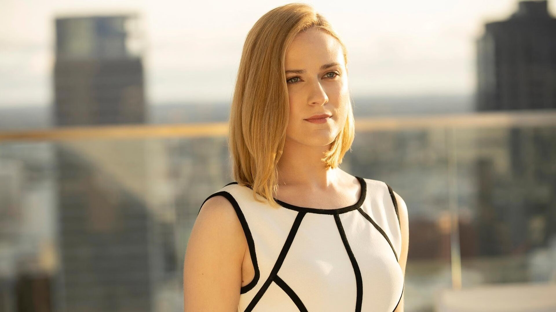 职业联赛实行薪资透明化规范促进球队健康运营，职业球队的收入来源